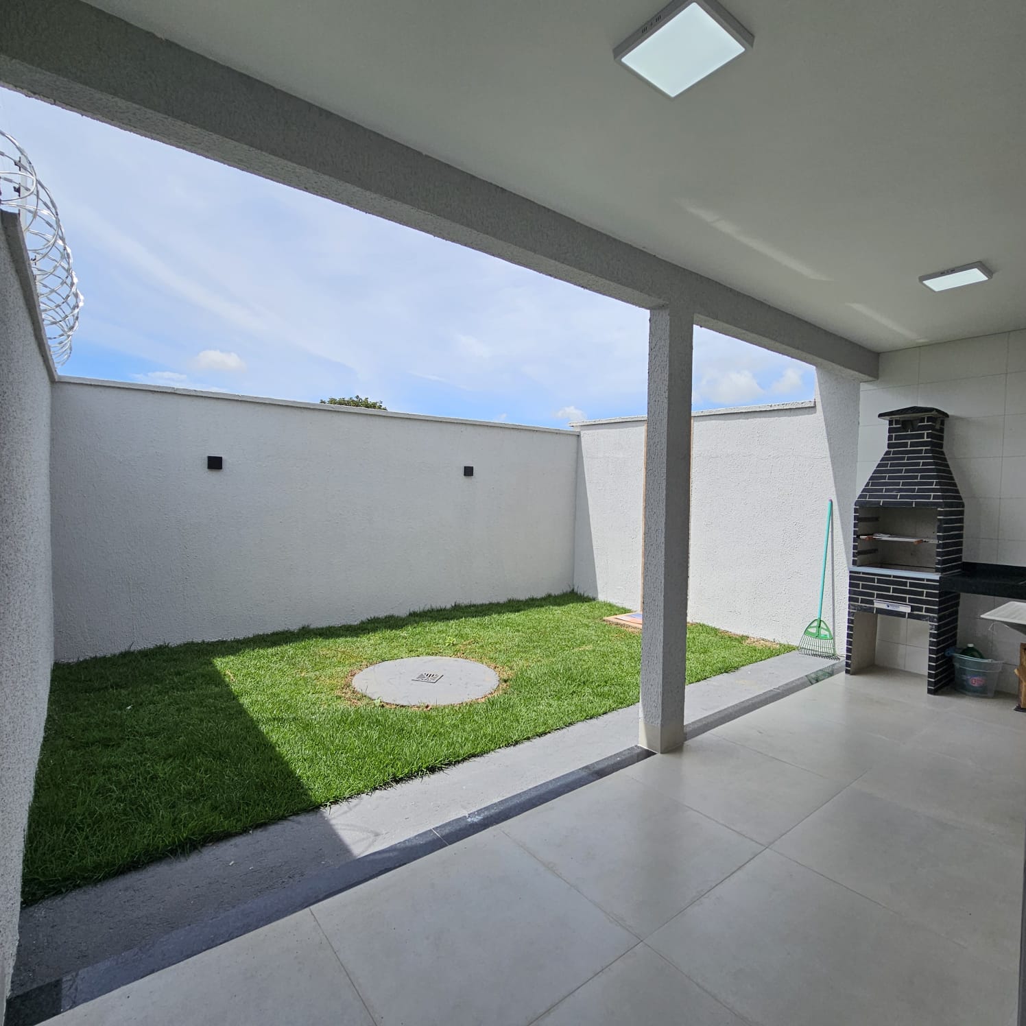 Casa a venda no Jardim Himalaia em Aparecida de Goiânia / 1 suíte / 97m²