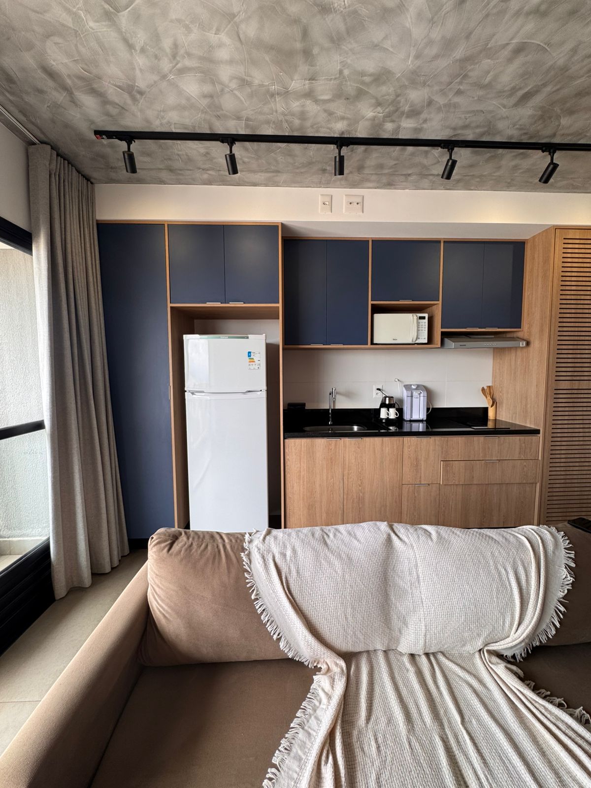 Flat para venda ou aluguel / mobiliado / 1 vaga / predio novo / rooftop no 38º / jacuzzi / piscina