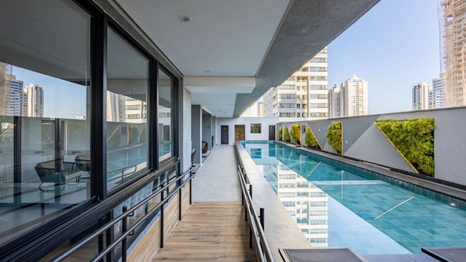 Apartamento a venda ou aluguel / 2 quartos / 1 suite / mobiliado / predio novo / rooftop / 1 vaga