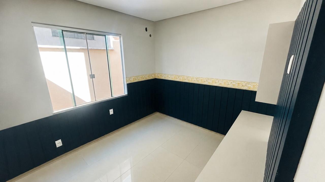 Venda de Casa Térrea em Condomínio fechado no Residencial Jardim Veneza