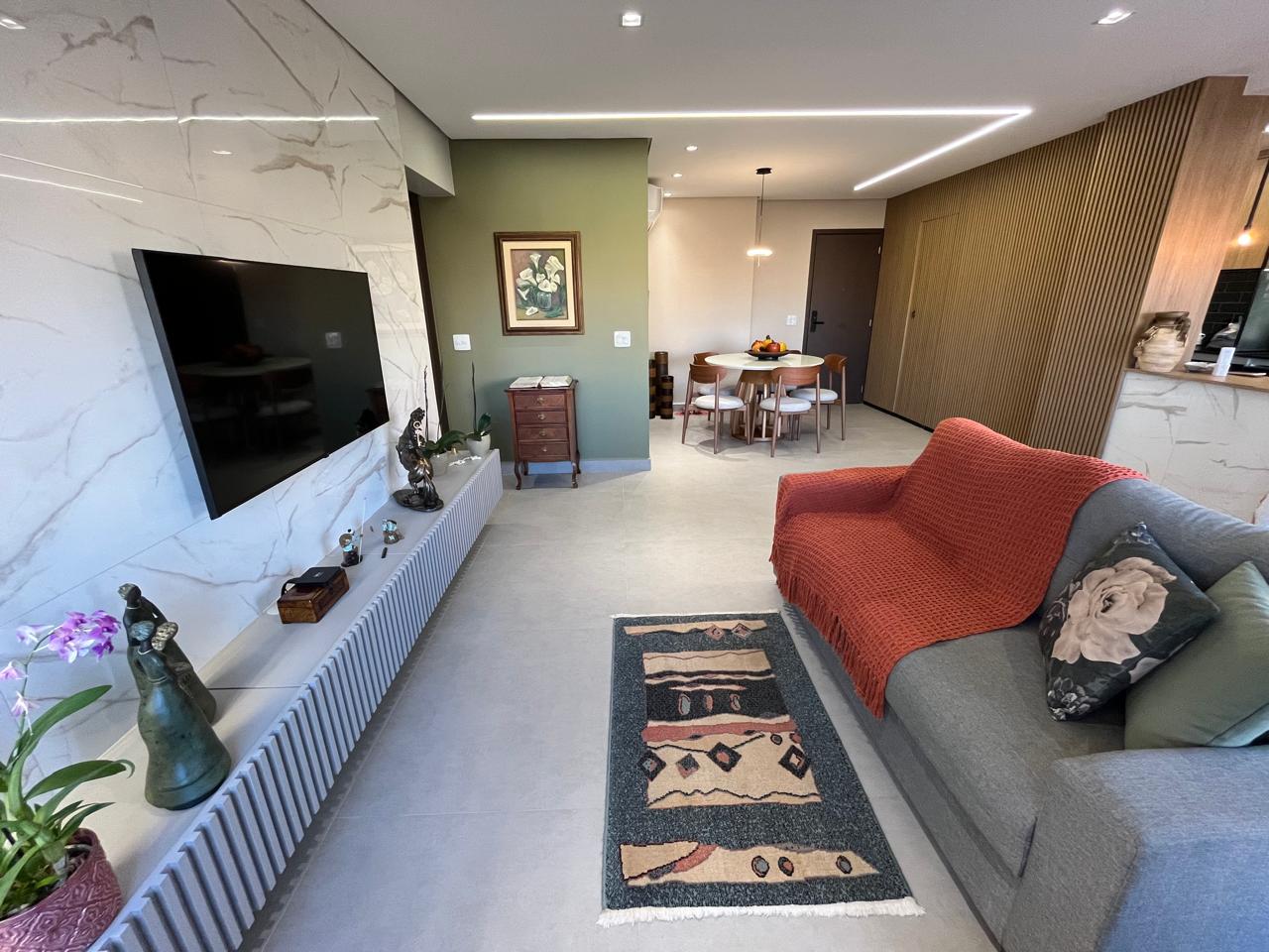 Apartamento Setor Bueno a venda / 2 quartos / lavabo / 2 vagas / predio novo / mobiliado