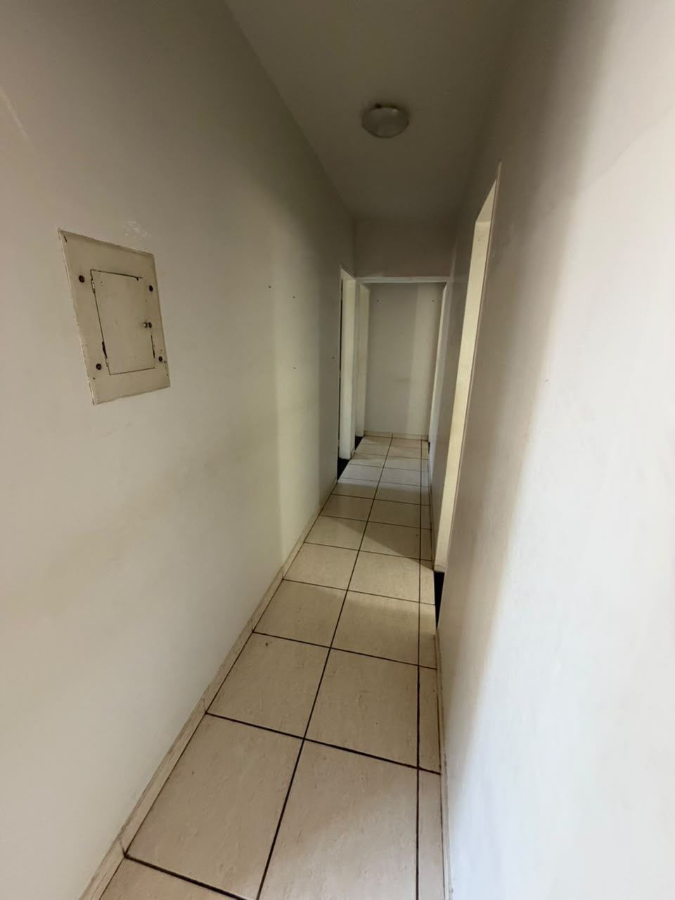 Apartamento à Venda no Edifício Itatiaia / 1 suíte / 2 vagas / Setor Marista