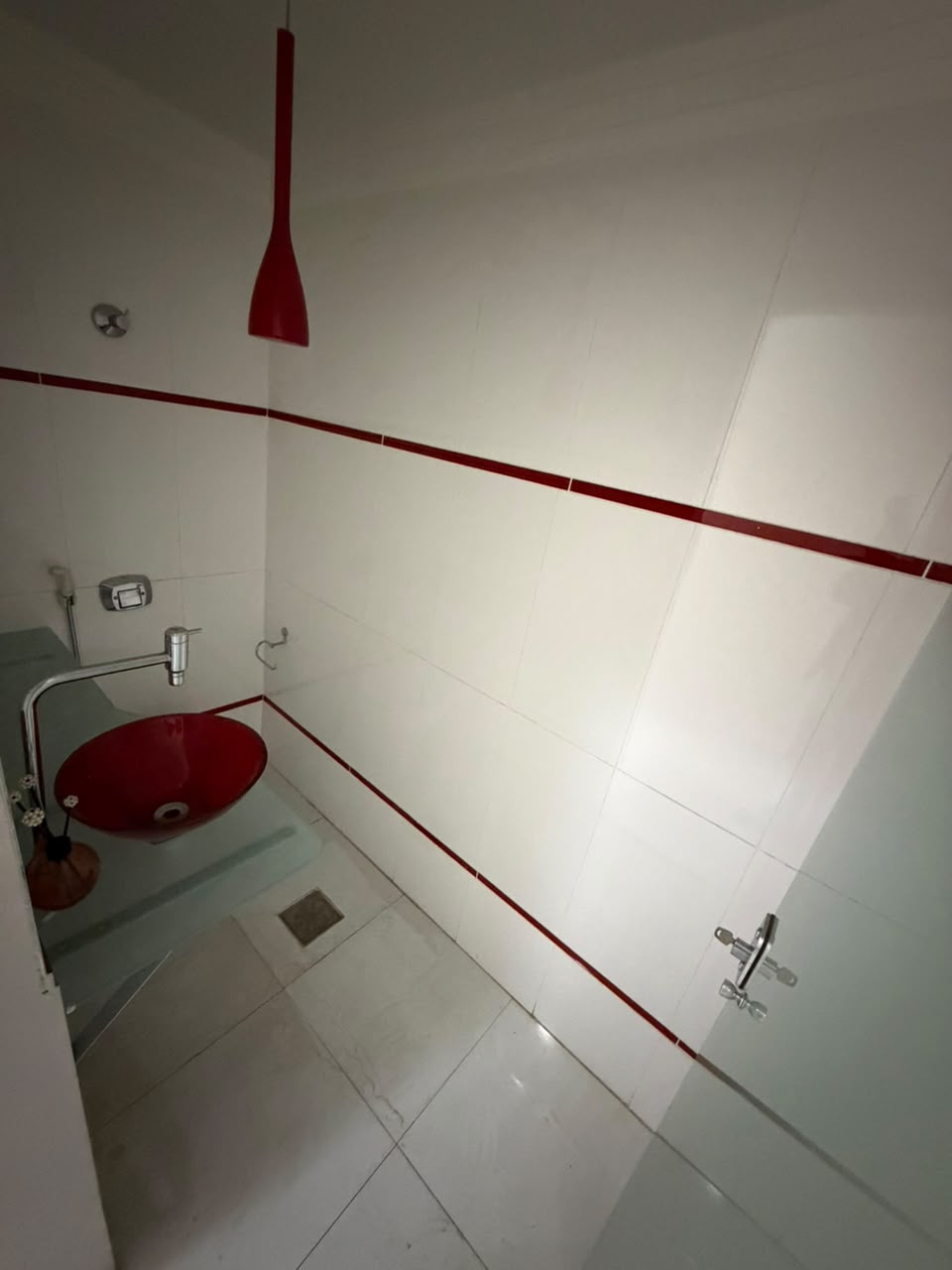 Apartamento à Venda no Edifício Itatiaia / 1 suíte / 2 vagas / Setor Marista