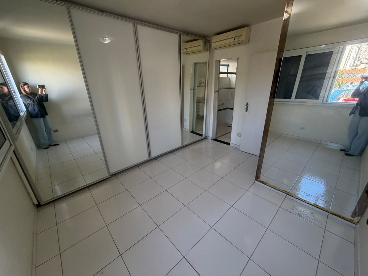 Apartamento à Venda no Edifício Itatiaia / 1 suíte / 2 vagas / Setor Marista