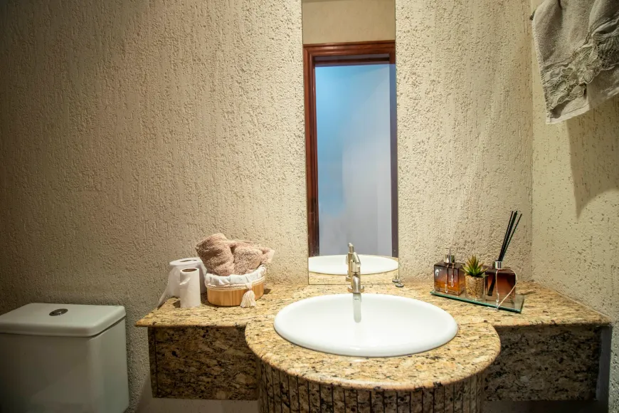 Apartamento a venda de 217m² com 4 quartos (3 suítes) / 2 vagas / lazer completo / Setor Bueno / Água inclusa no condomínio