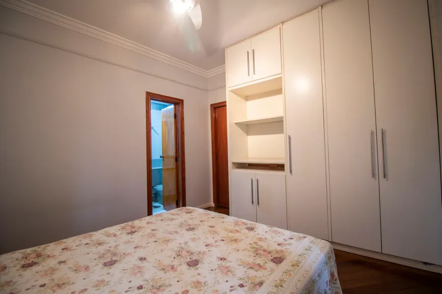 Apartamento a venda de 217m² com 4 quartos (3 suítes) / 2 vagas / lazer completo / Setor Bueno / Água inclusa no condomínio