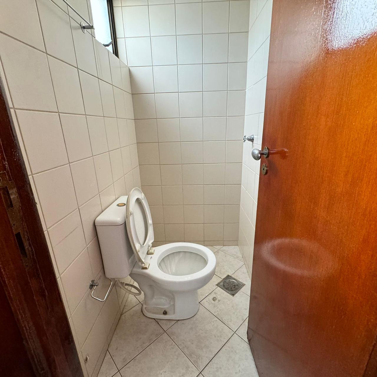 Apartamento no Setor Bueno a venda / 3 suites mais office / 2 vagas / lazer sem academia