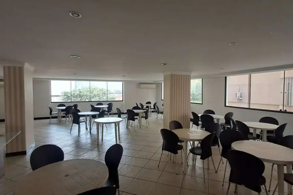 Apartamento no Setor Bueno a venda / 3 suites mais office / 2 vagas / lazer sem academia