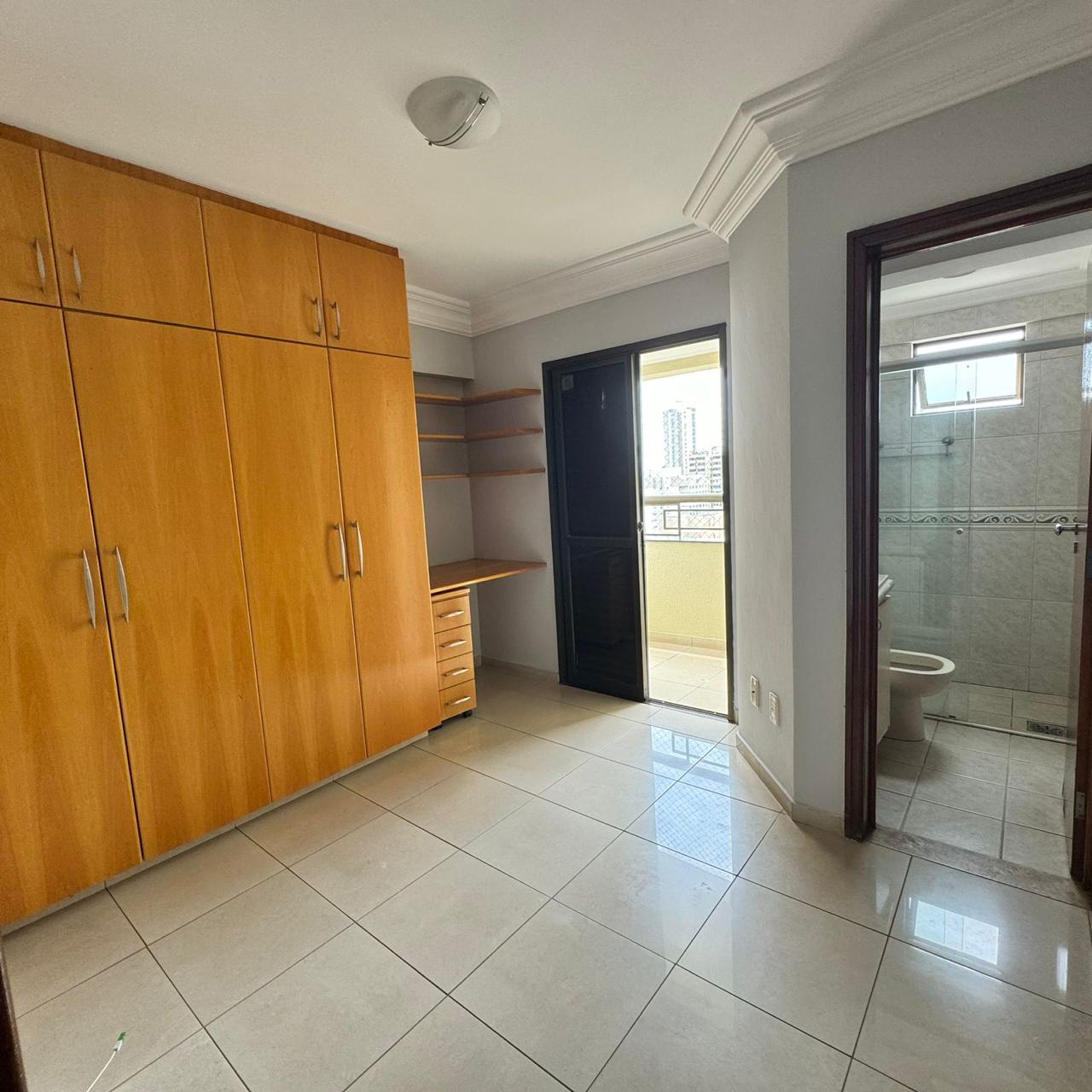 Apartamento no Setor Bueno a venda / 3 suites mais office / 2 vagas / lazer sem academia