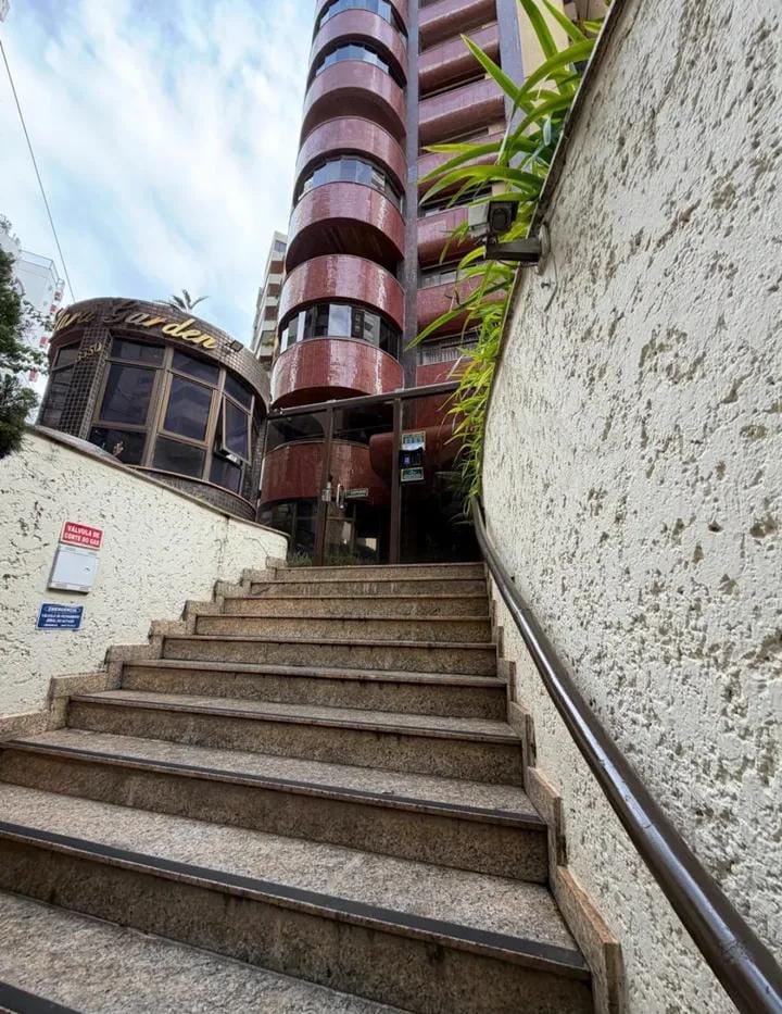 Apartamento à venda no Edifício Lara Garden / 2 suítes / 2 vagas / Setor Bueno