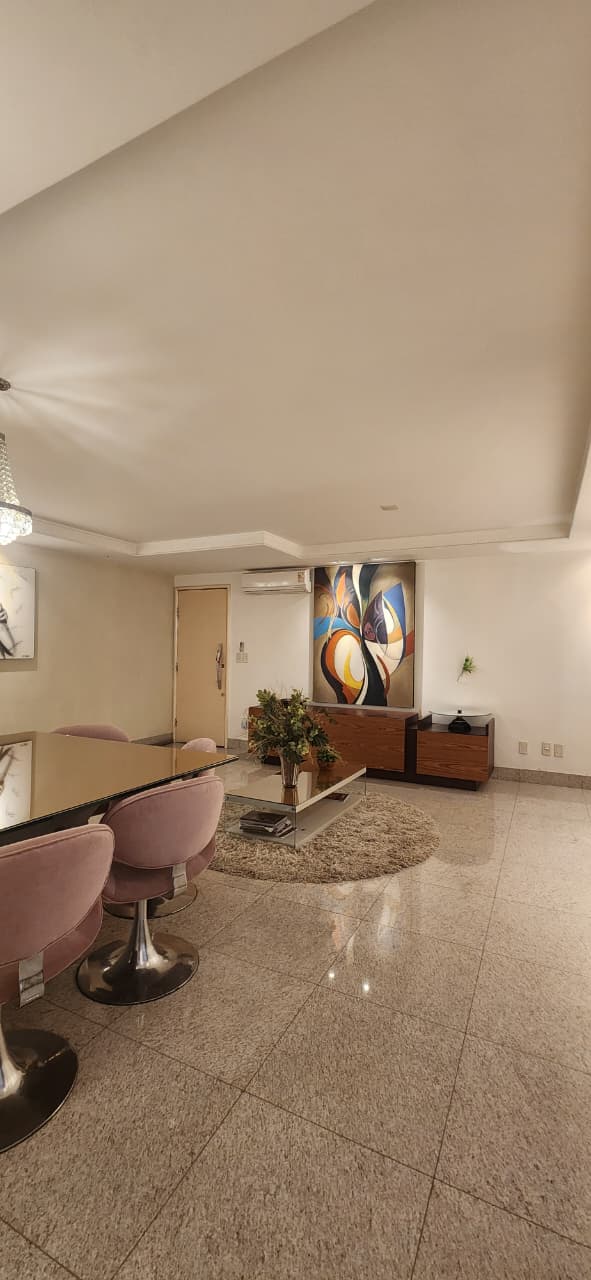 Apartamento à venda no Residencial Amazonas / 3 suítes / 2 vagas / Setor Nova Suíça