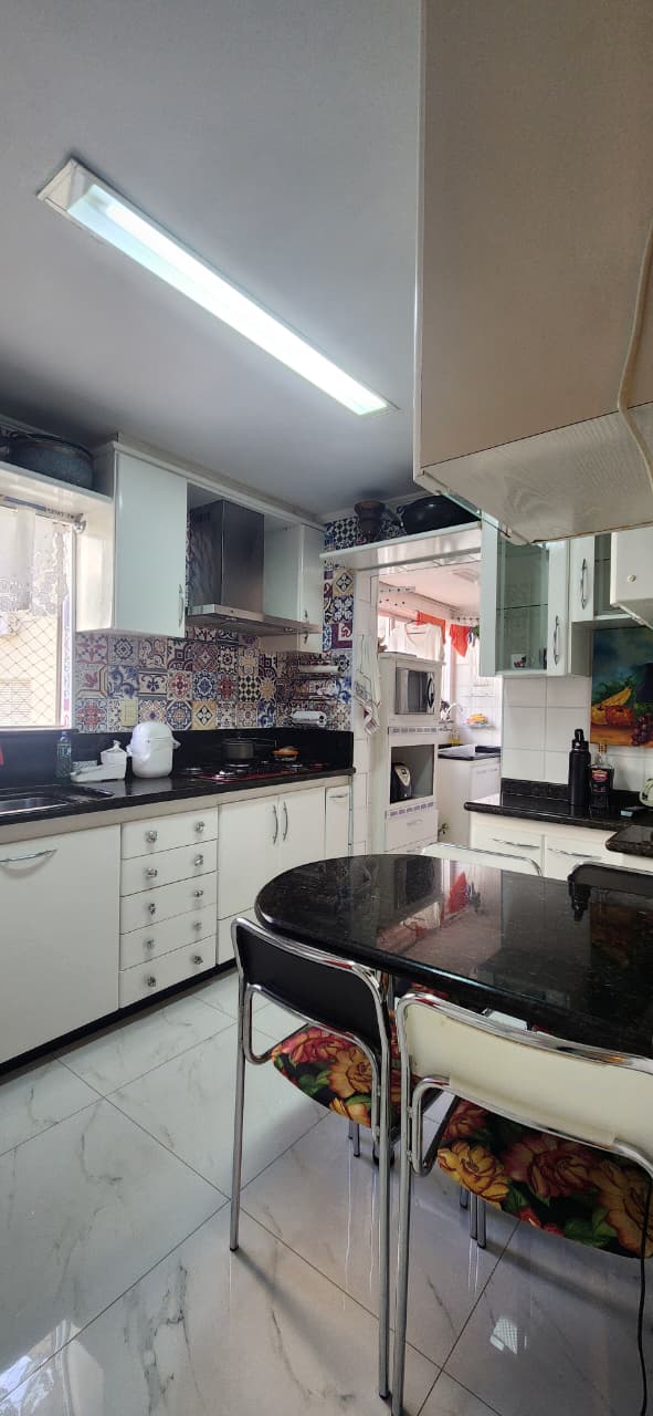 Apartamento à venda no Residencial Amazonas / 3 suítes / 2 vagas / Setor Nova Suíça