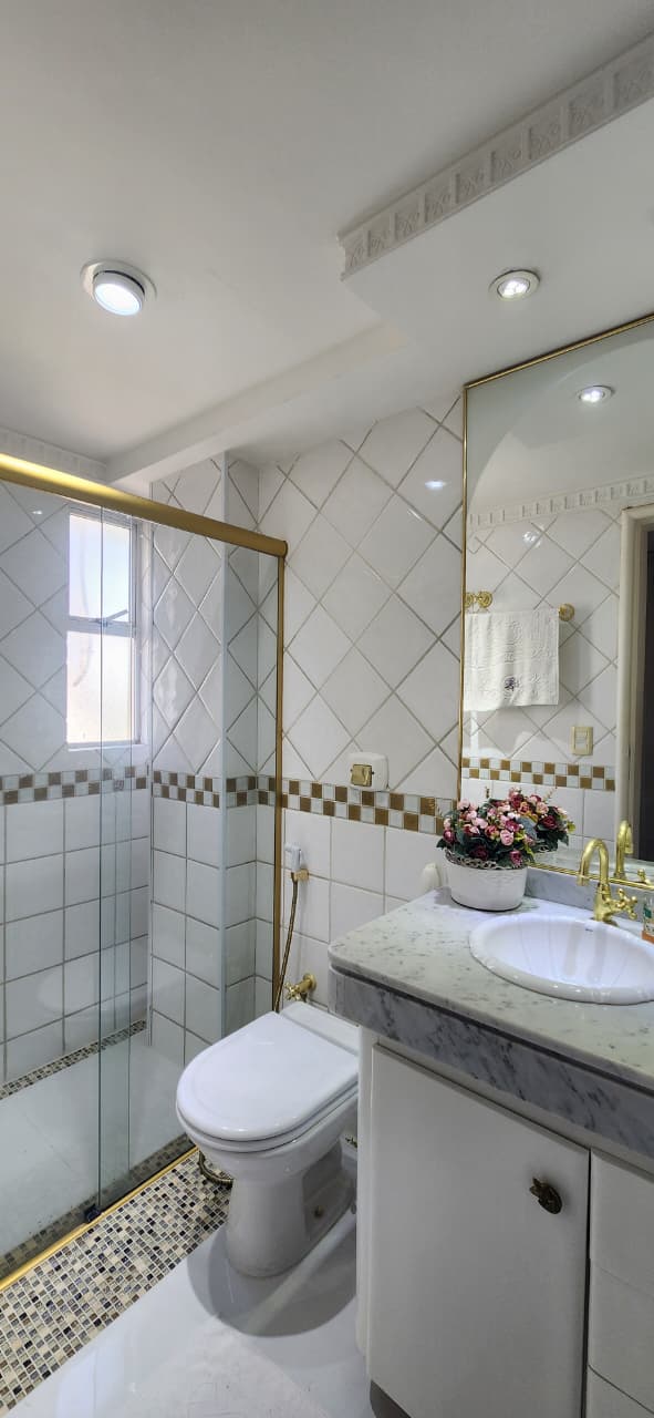 Apartamento à venda no Residencial Amazonas / 3 suítes / 2 vagas / Setor Nova Suíça