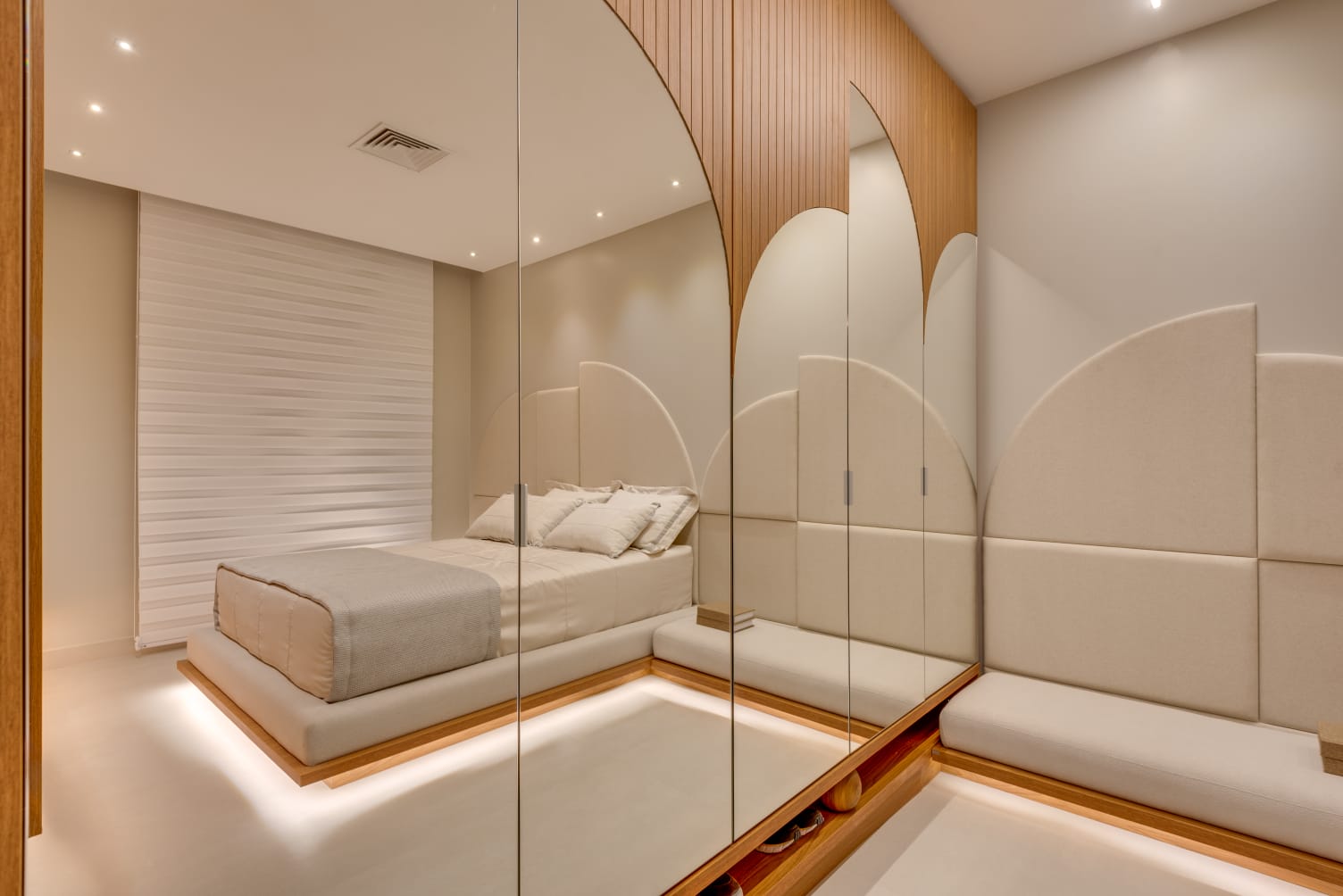 Cobertura Duplex à Venda Casa Opus Marista / 5 suítes / Marista