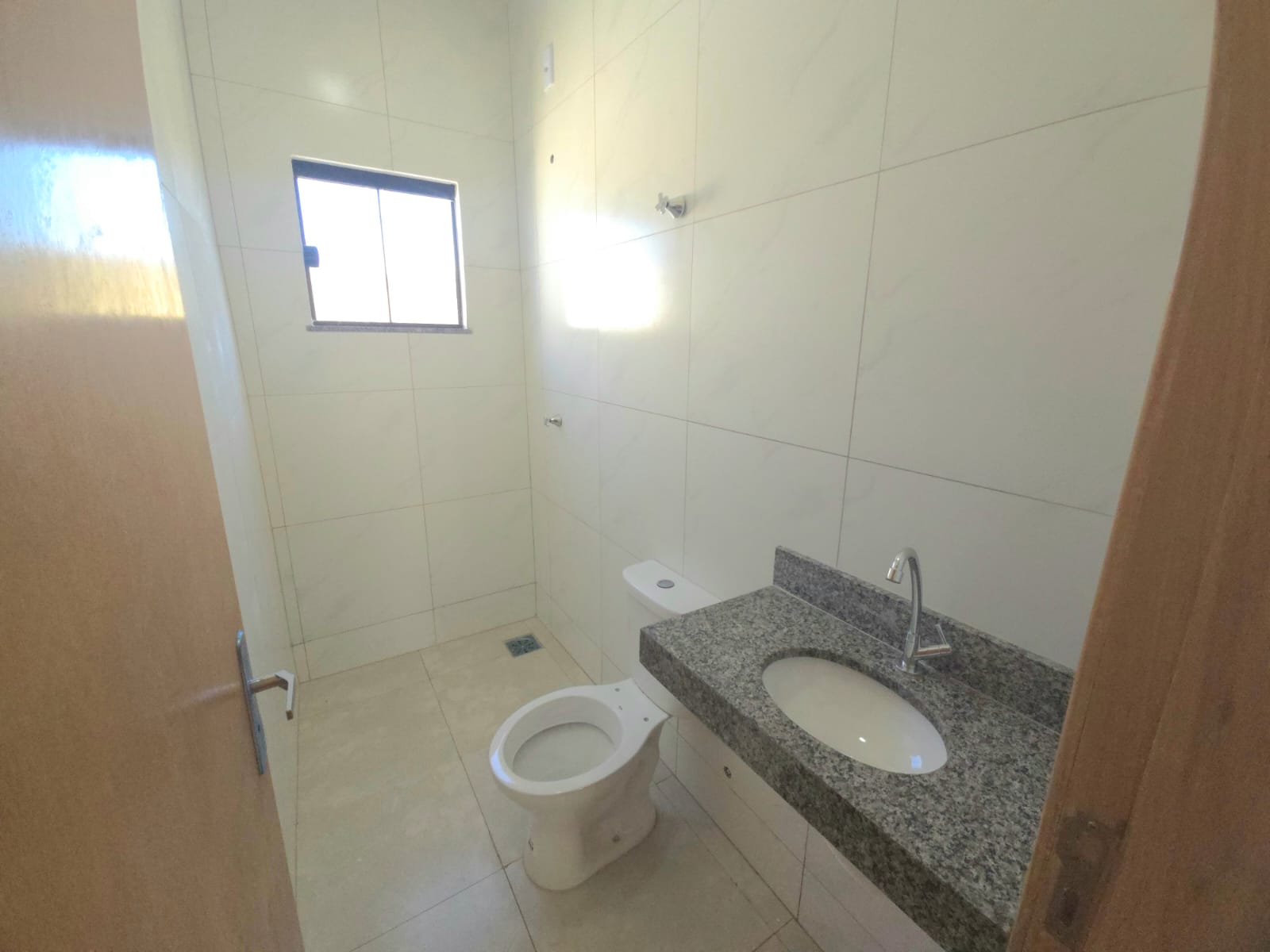 Casa com 2 quartos a venda GO 040, proximo ao Madre Germana e terminal Maranata em Goiania