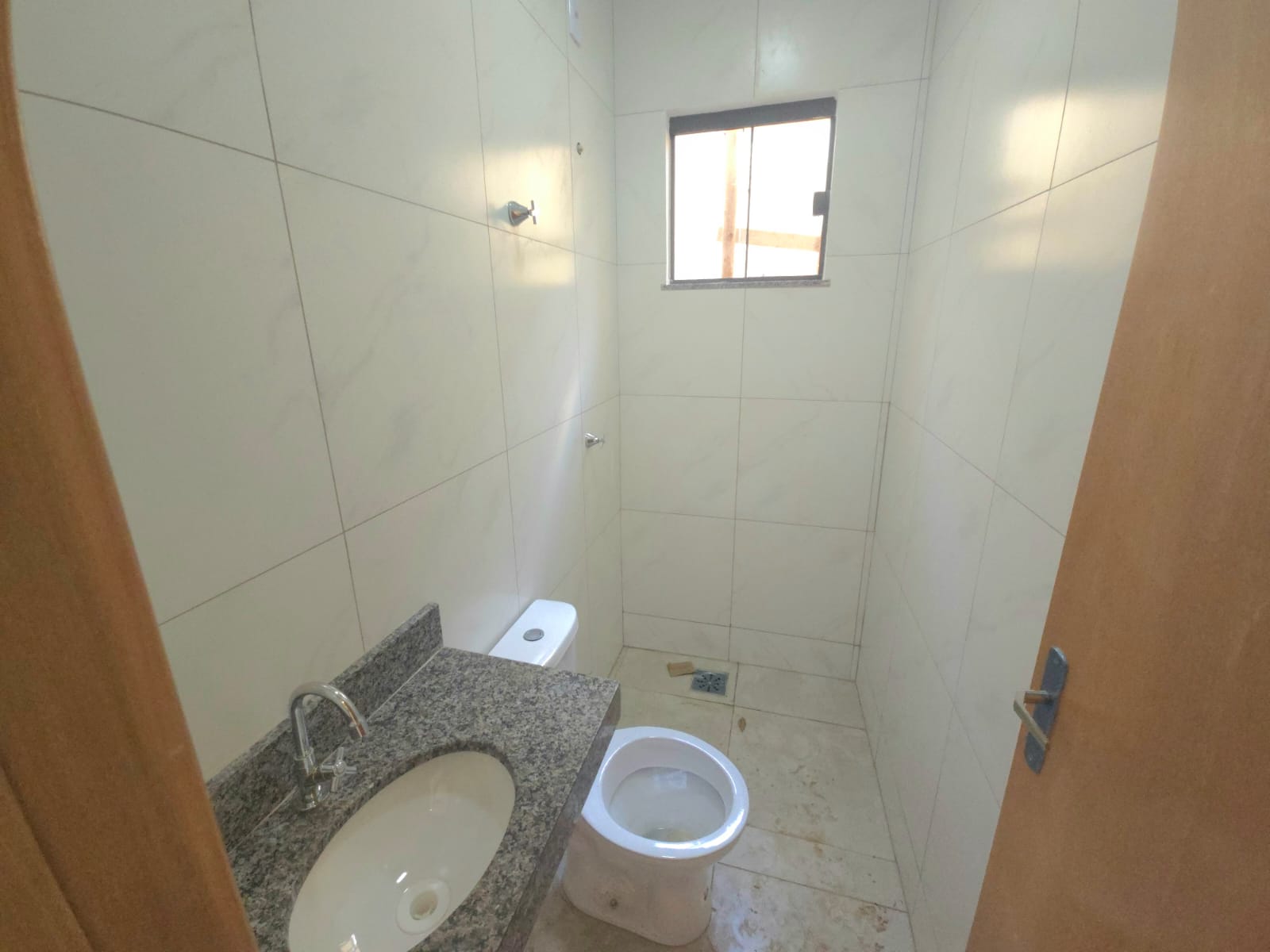 Casa com 2 quartos a venda GO 040, proximo ao Madre Germana e terminal Maranata em Goiania