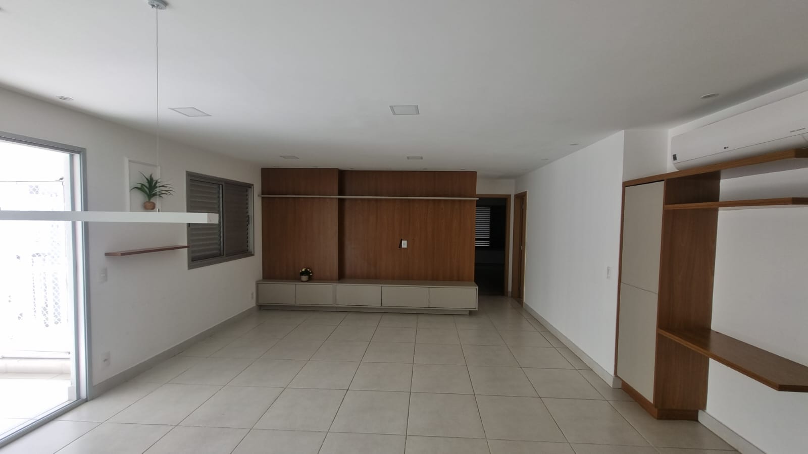 Apartamento à Venda no Flampark Residencial Club Torre 2 / 3 suítes plenas / 2 vagas / Jardim Goiás