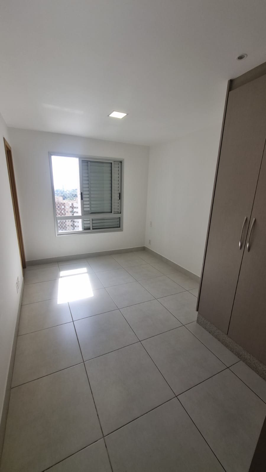 Apartamento à Venda no Flampark Residencial Club Torre 2 / 3 suítes plenas / 2 vagas / Jardim Goiás