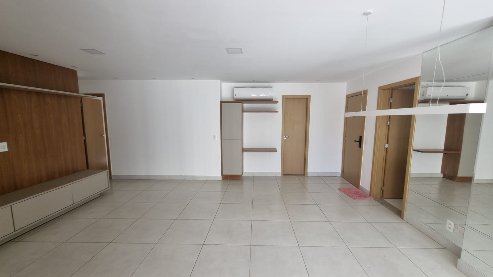 Apartamento à Venda no Flampark Residencial Club Torre 2 / 3 suítes plenas / 2 vagas / Jardim Goiás