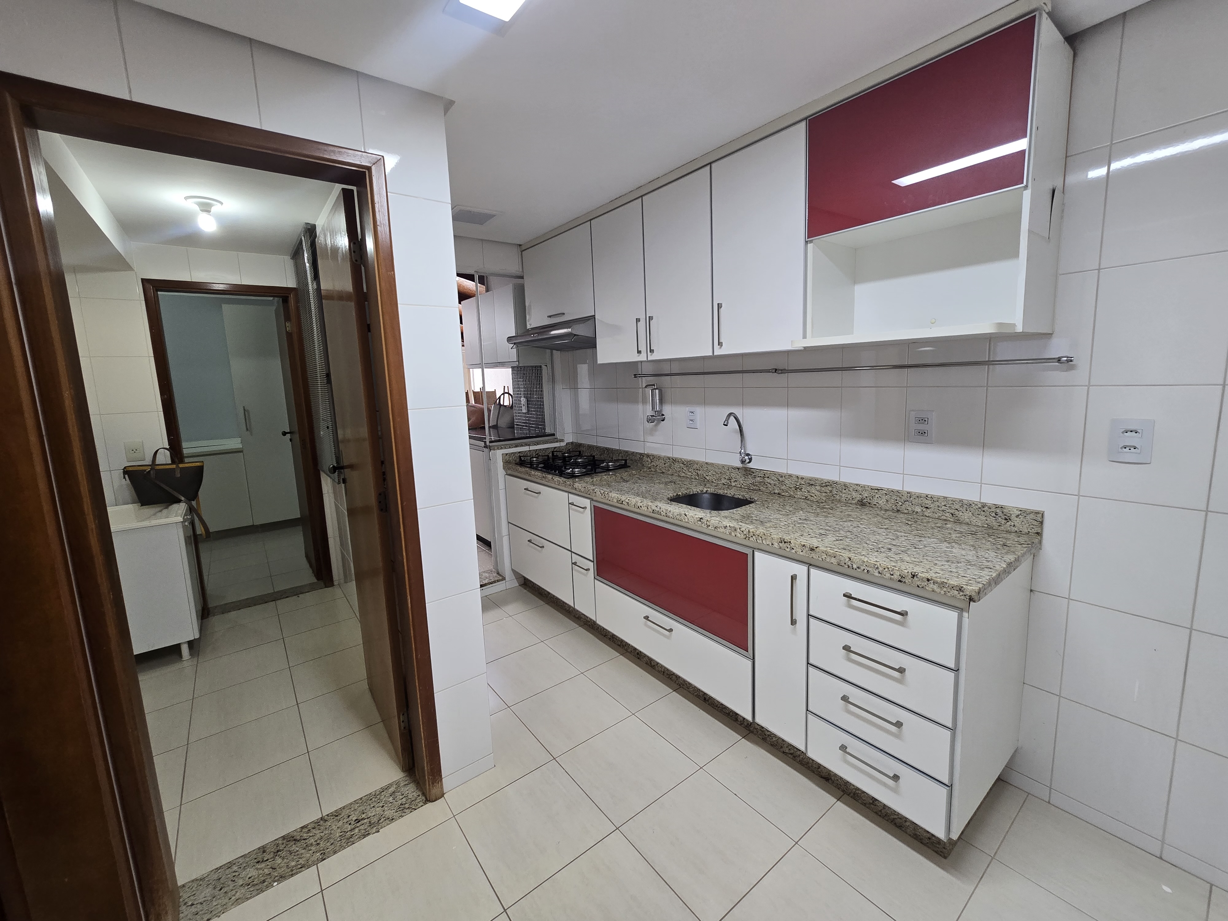 Aluguel de apartamento 3 quartos / Parque Amazonia / 2 vagas / escaninho / lazer completo / cozinha gourmet com pergolado / 2 cozinhas