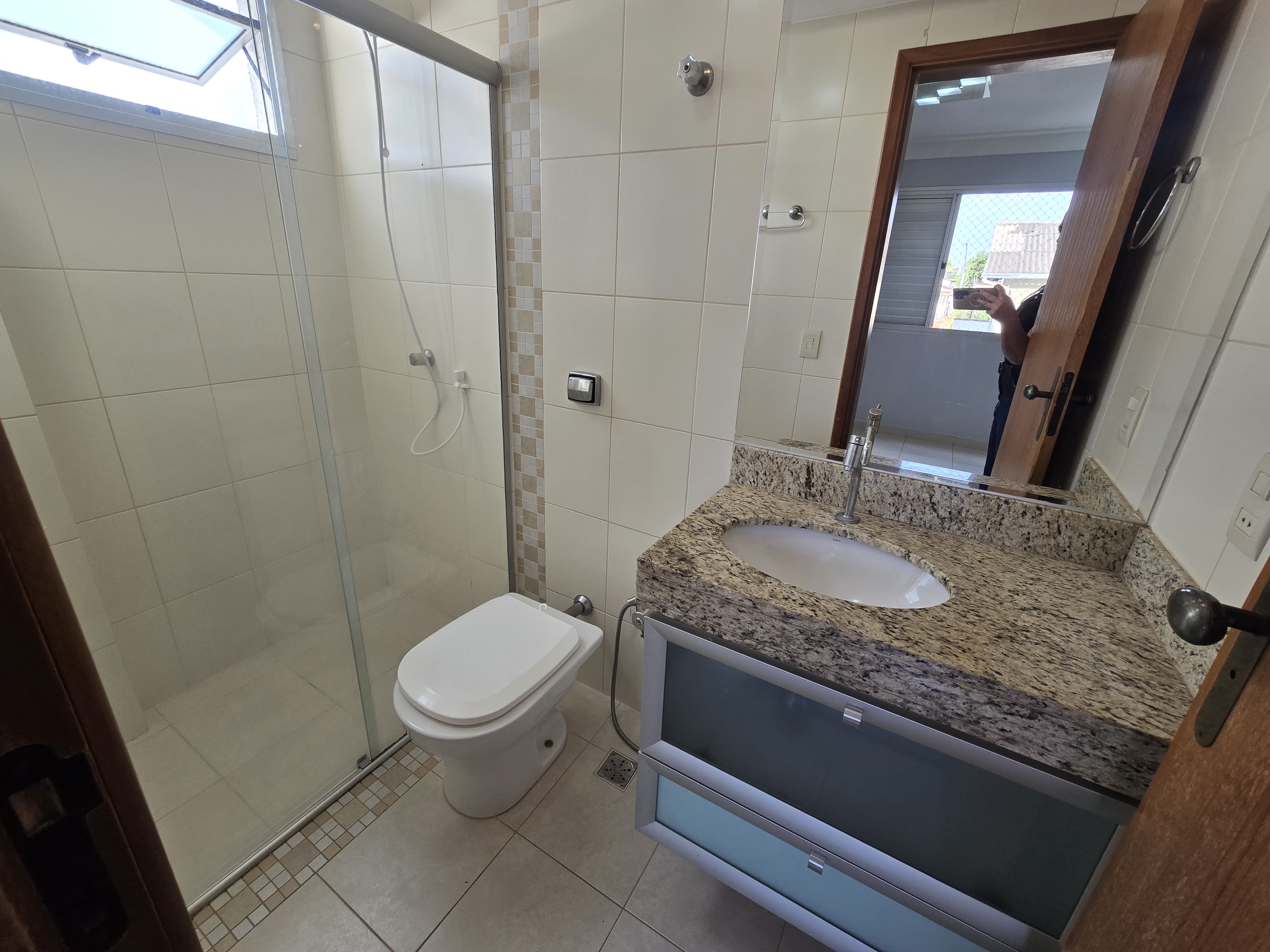 Aluguel de apartamento 3 quartos / Parque Amazonia / 2 vagas / escaninho / lazer completo / cozinha gourmet com pergolado / 2 cozinhas