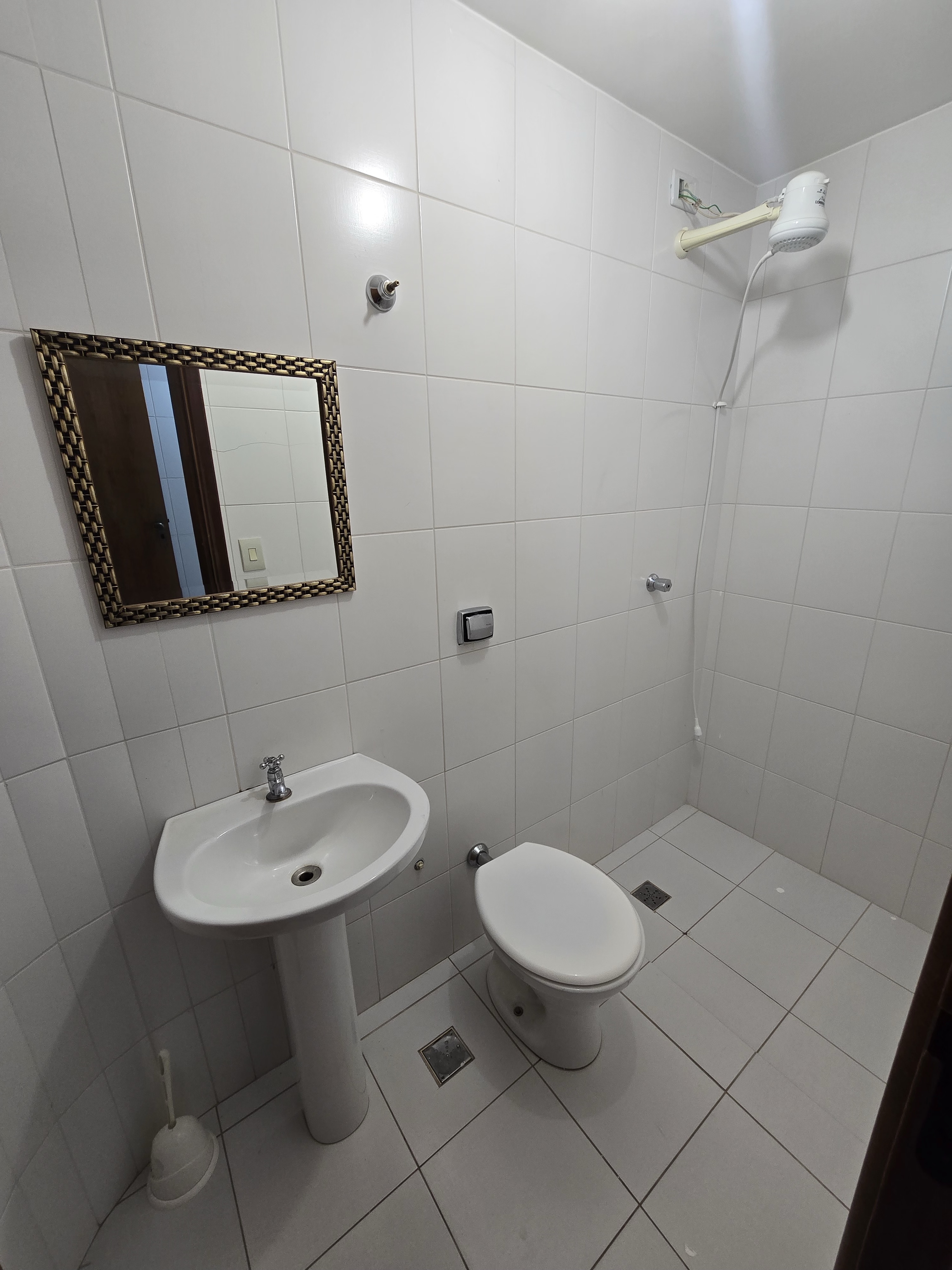 Aluguel de apartamento 3 quartos / Parque Amazonia / 2 vagas / escaninho / lazer completo / cozinha gourmet com pergolado / 2 cozinhas