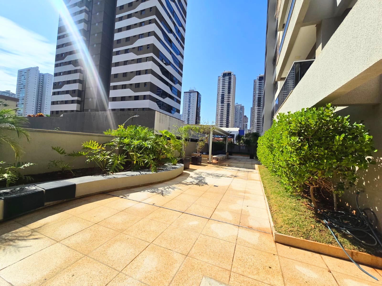 Apartamento à Venda no The Expression / 2 quartos / 1 suíte / 1 vaga / 67m² / andar Alto / varanda / nascente / Setor Bueno