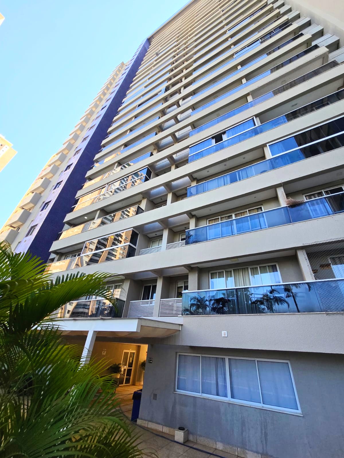 Apartamento à Venda no The Expression / 2 quartos / 1 suíte / 1 vaga / 67m² / andar Alto / varanda / nascente / Setor Bueno