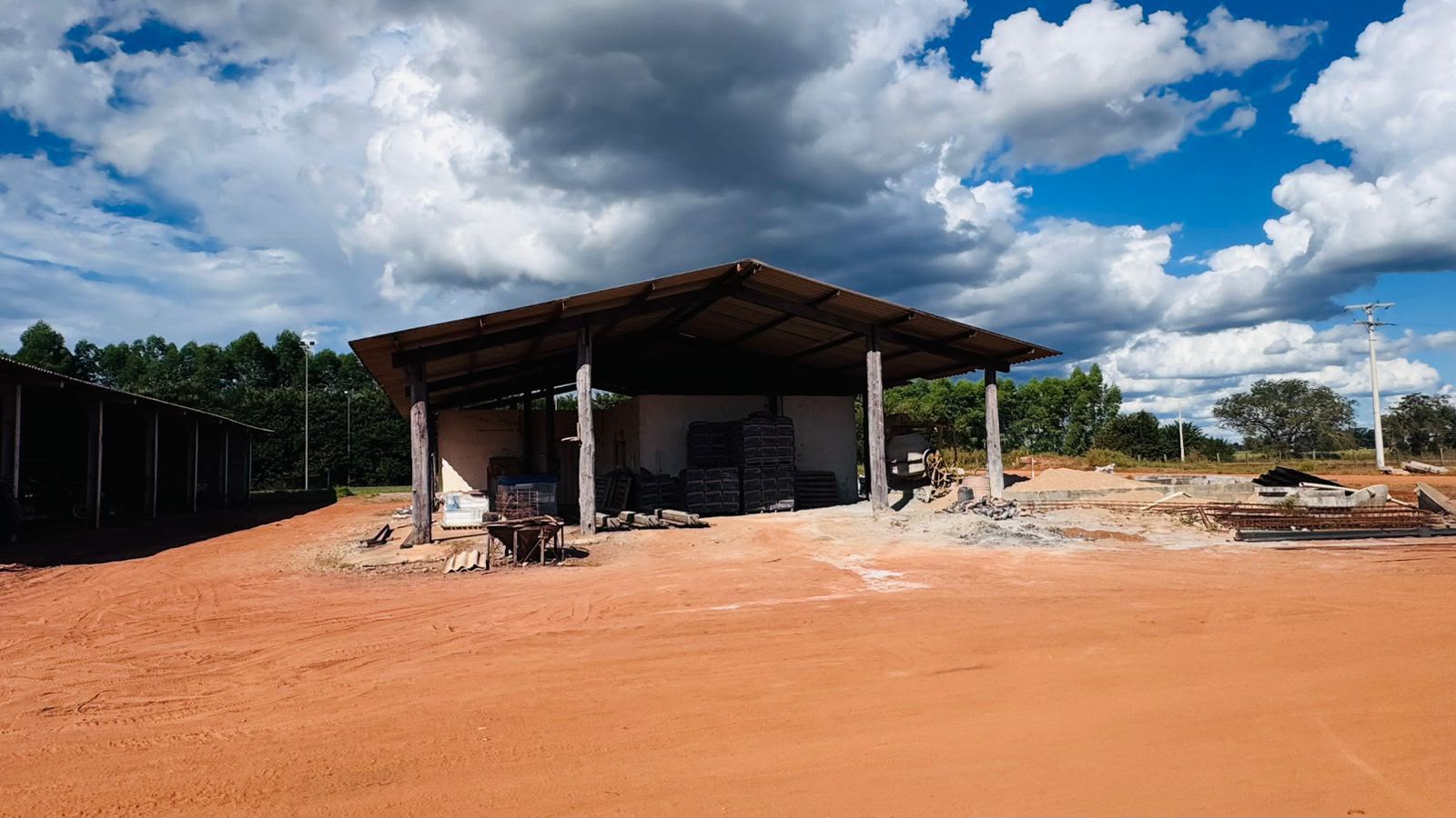 Fazenda à Venda em Aruanã, GO / Dupla Aptidão / Área Total / 13.765 hectares / Área em Pastagens 9.300 hectares / Área em Agricultura 900 hectares