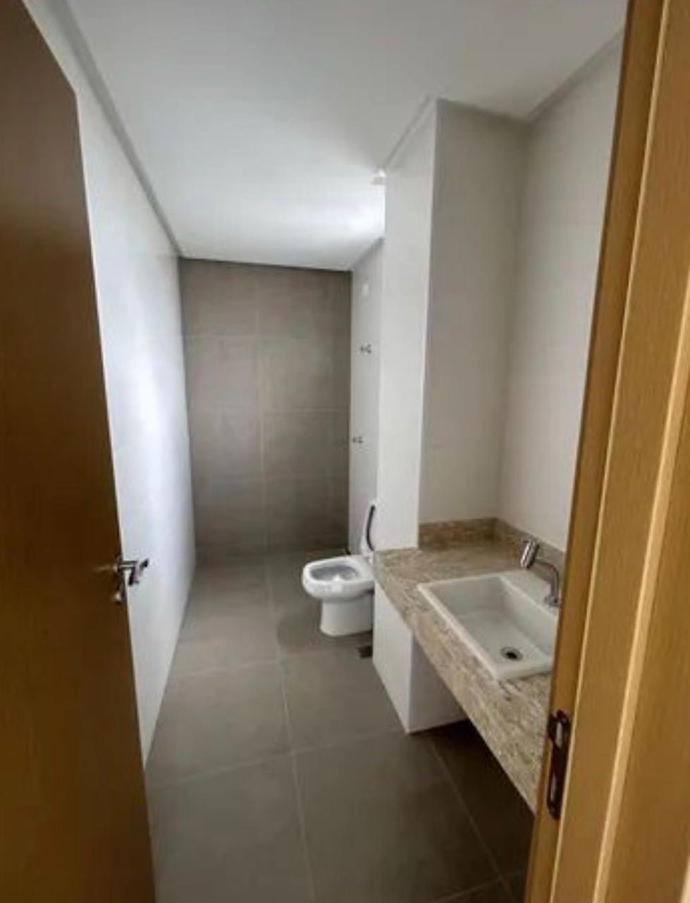 Apartamento de Alto Padrão no Cristal Tower – Setor Bueno, 202 m² | 4 Suítes