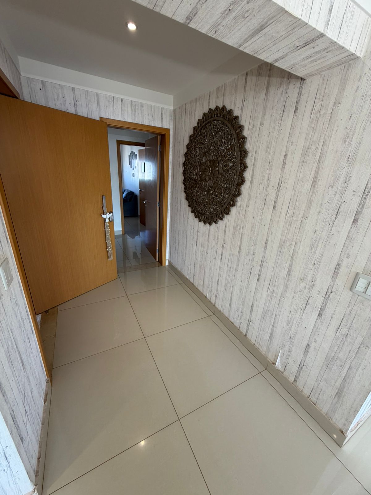 Vingt Trois Residence , 4 suítes plenas na praça da T 23