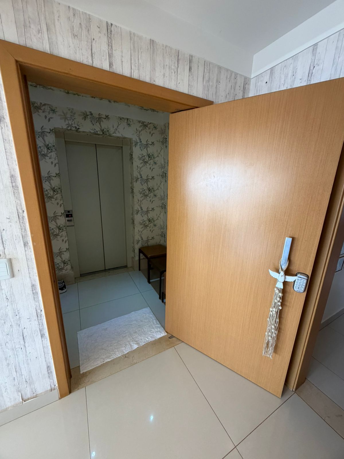 Vingt Trois Residence , 4 suítes plenas na praça da T 23