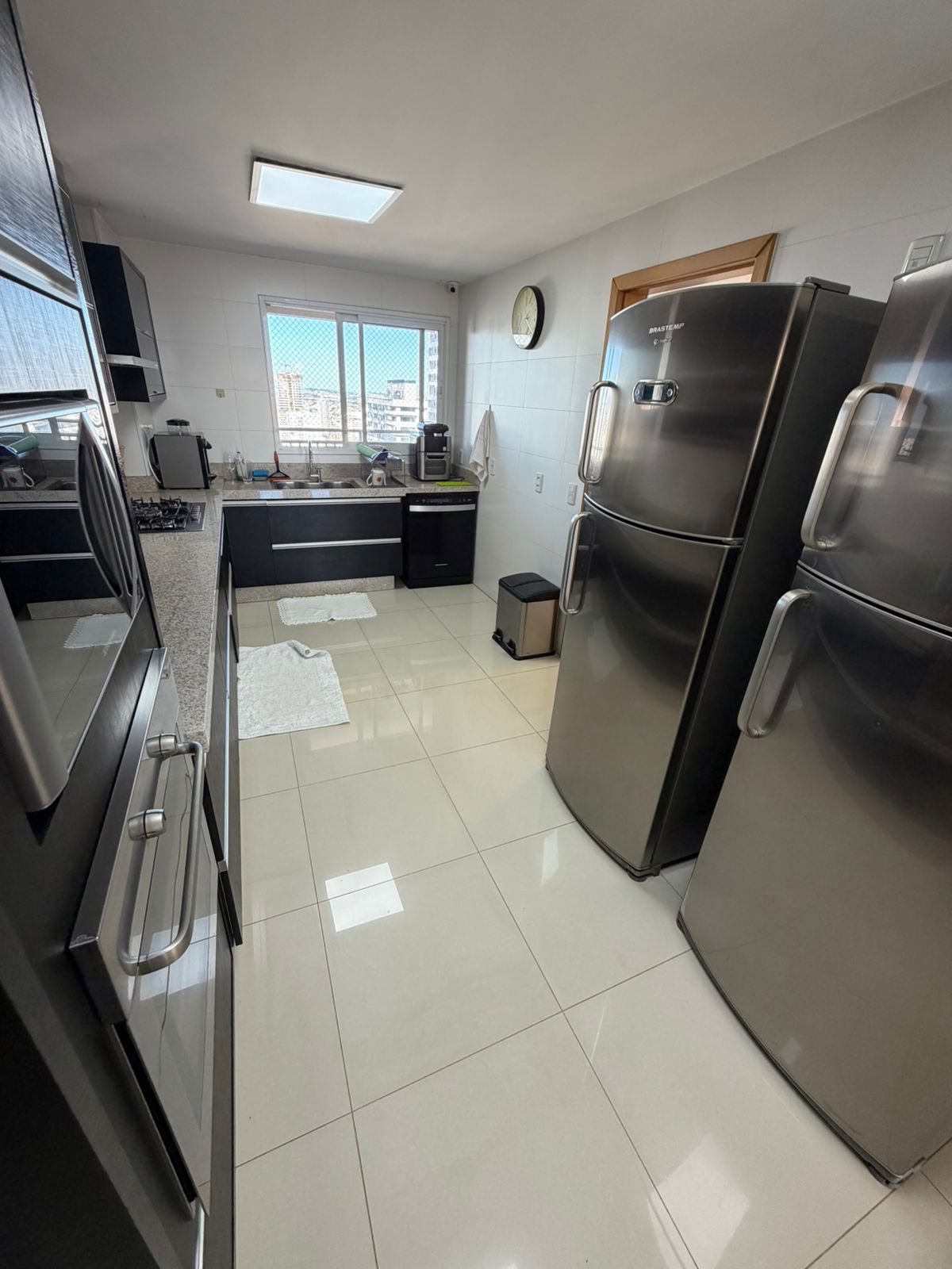 Vingt Trois Residence , 4 suítes plenas na praça da T 23