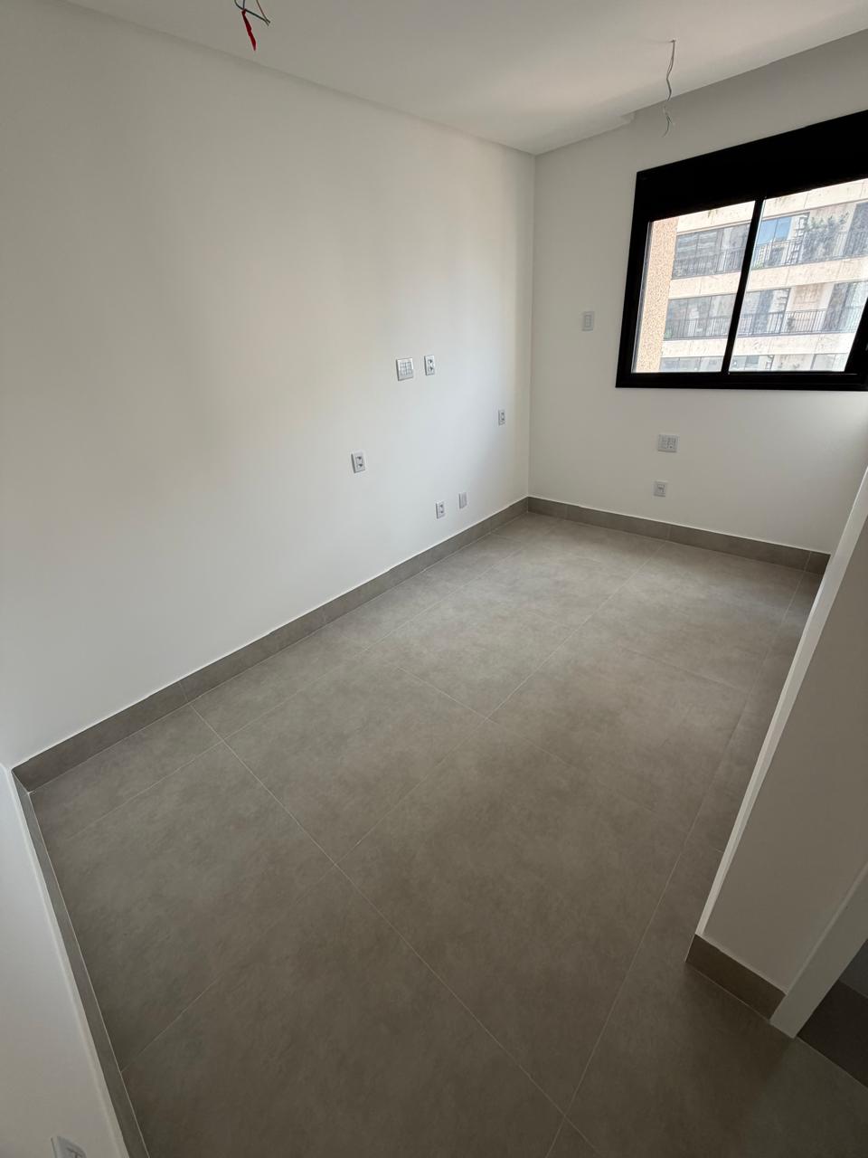 Apartamento no Terraço Bougainville com 3 suítes no Marista, pronto para morar