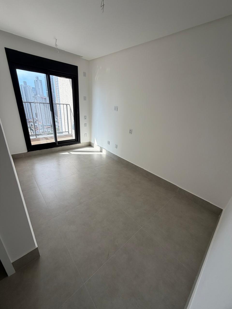 Apartamento no Terraço Bougainville com 3 suítes no Marista, pronto para morar