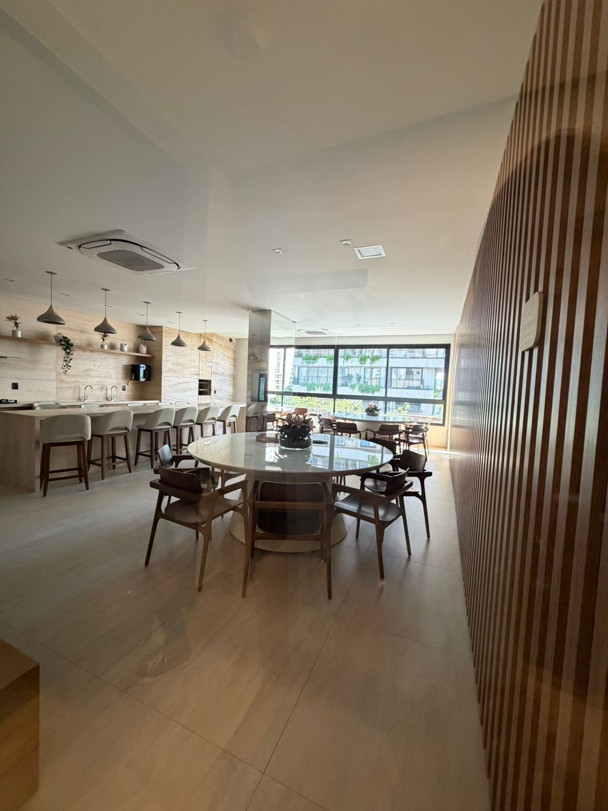 Apartamento no Terraço Bougainville com 3 suítes no Marista, pronto para morar