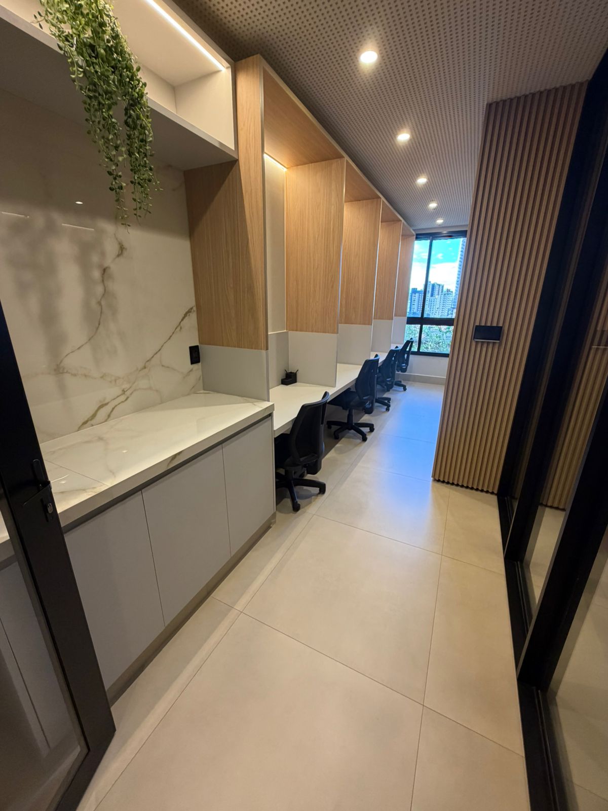 Apartamento no Terraço Bougainville com 3 suítes no Marista, pronto para morar