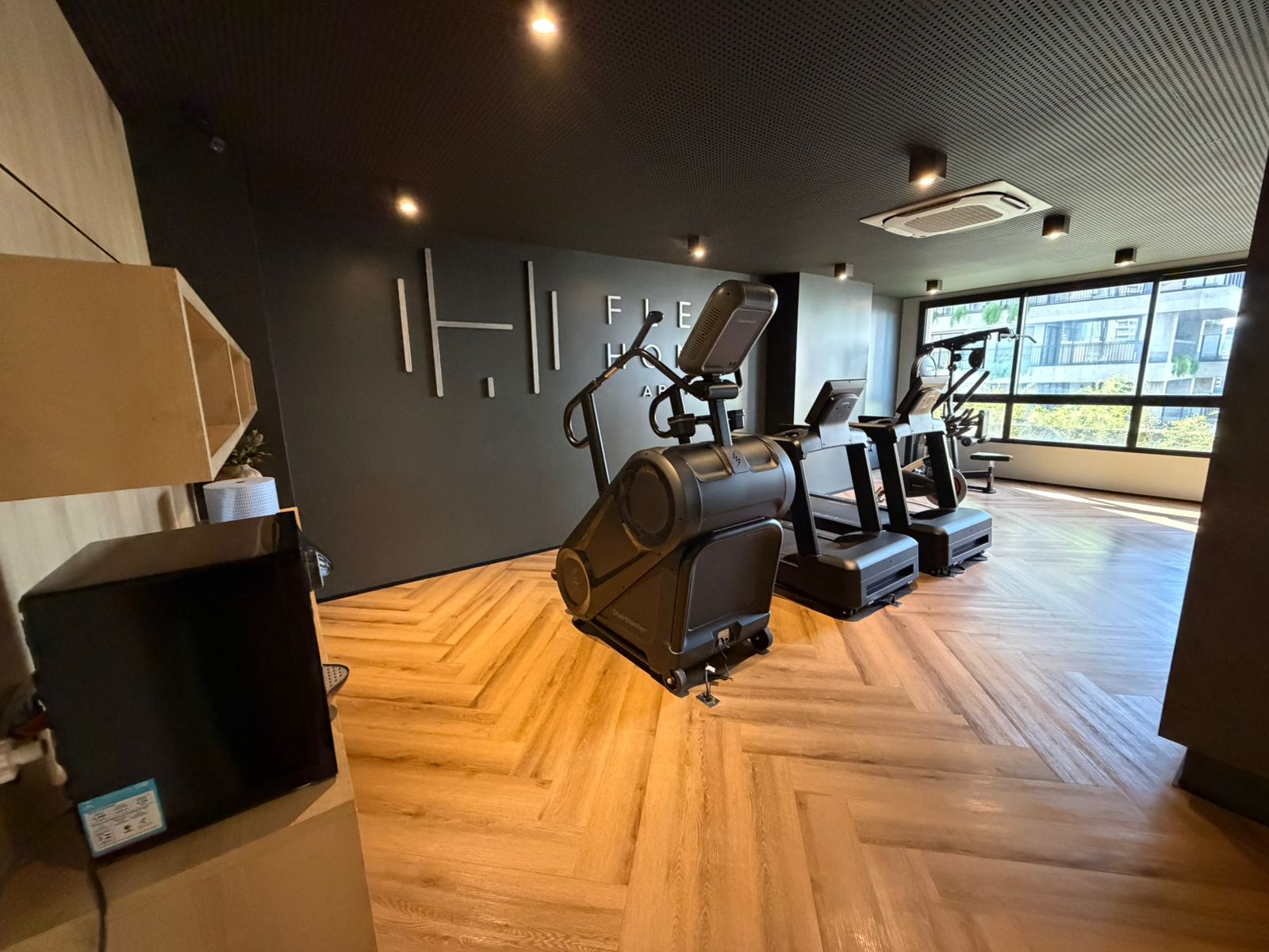 Apartamento no Terraço Bougainville com 3 suítes no Marista, pronto para morar