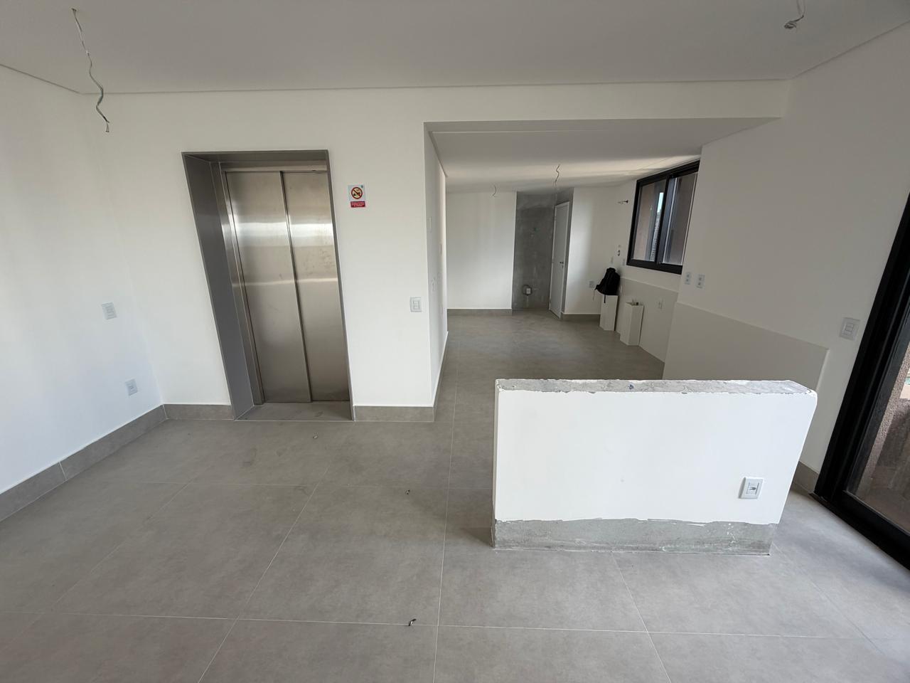 Apartamento no Terraço Bougainville com 3 suítes no Marista, pronto para morar